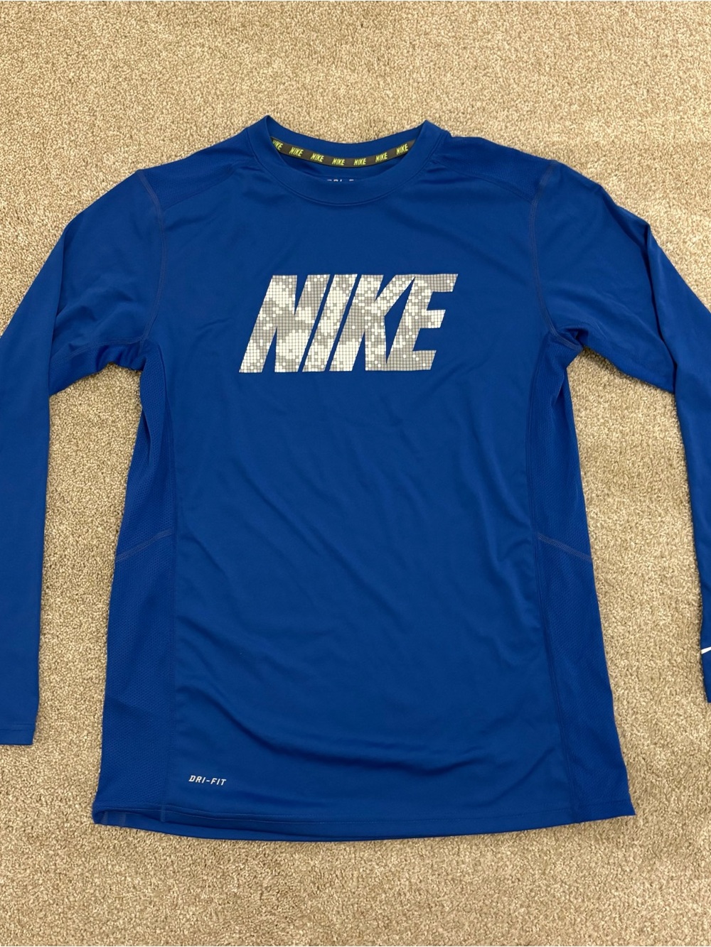 Nike Dri-FIT Long Sleeve Athletic Shirt, Children’s XL